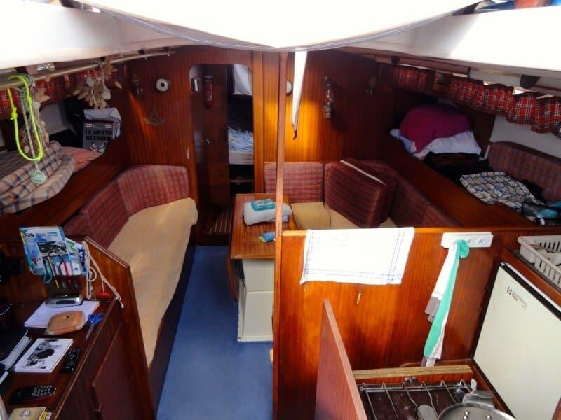 The saloon of L'Oceanide