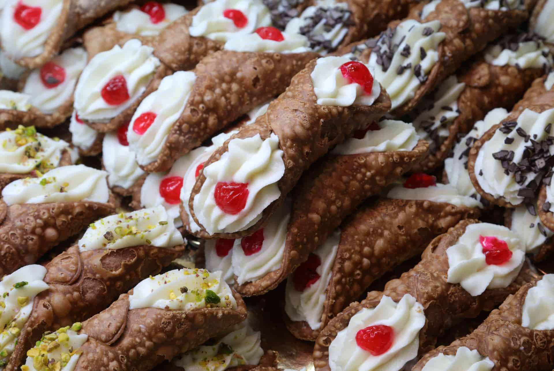 what to do in palermo cannoli