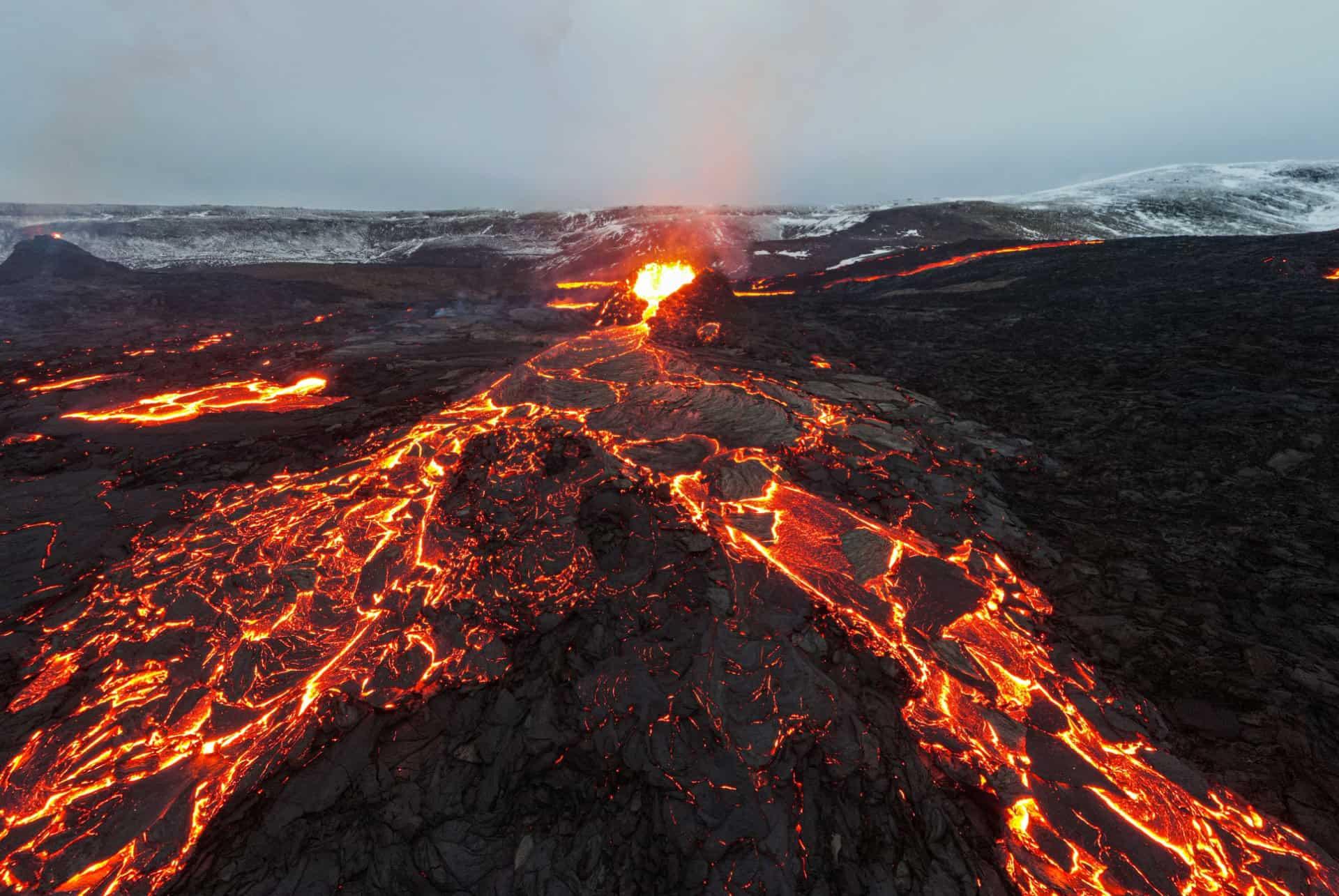eruption volcano iceland