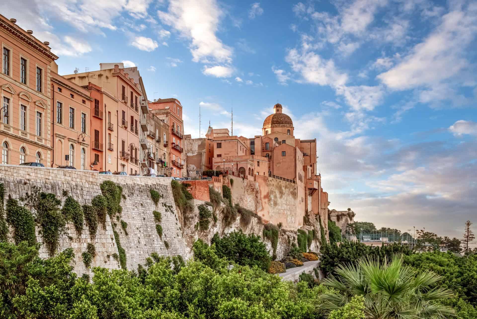 where to stay in cagliari castello