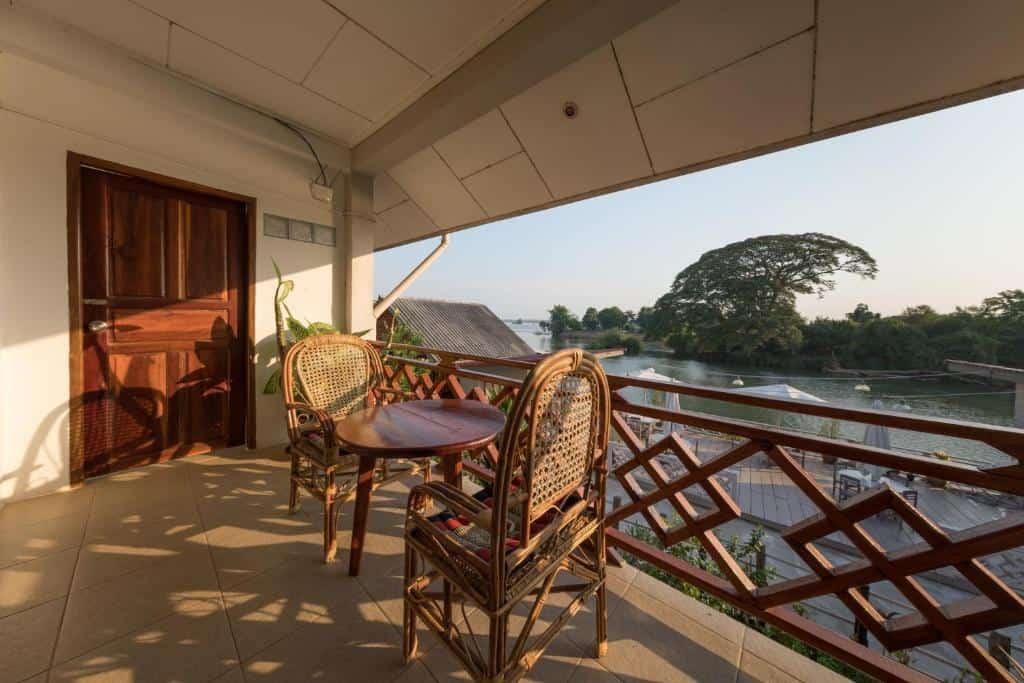 baba guesthouse sleep laos