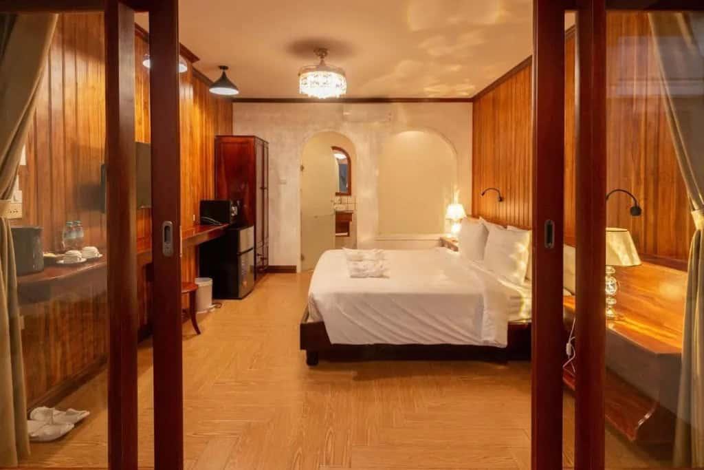 luangprabang center hotel sleep laos