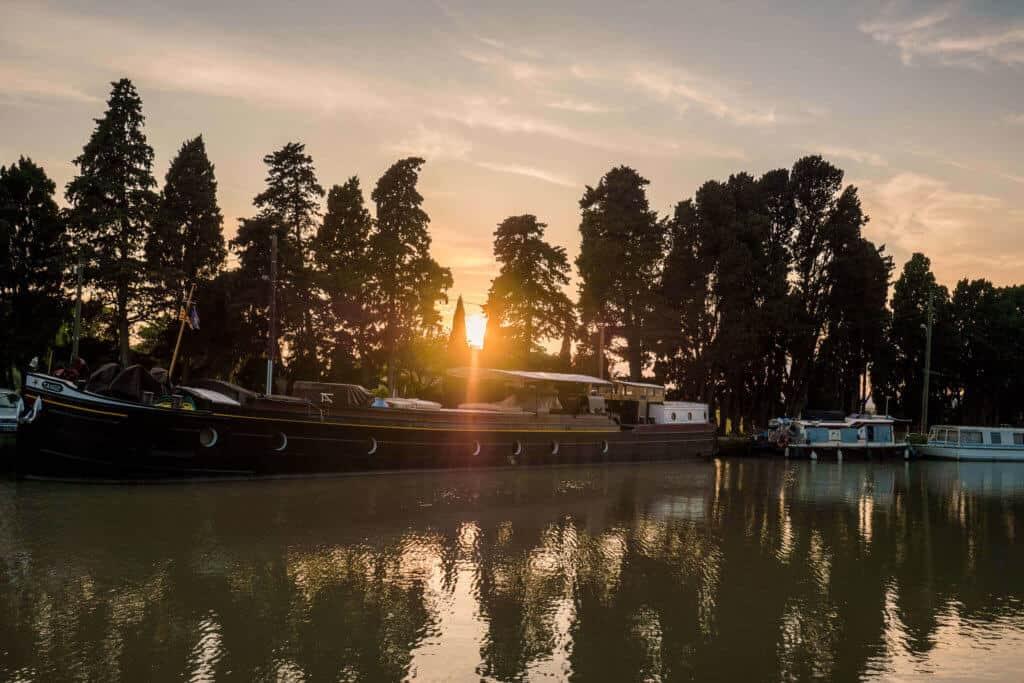 houseboat, Canal du Midi, vacation, France