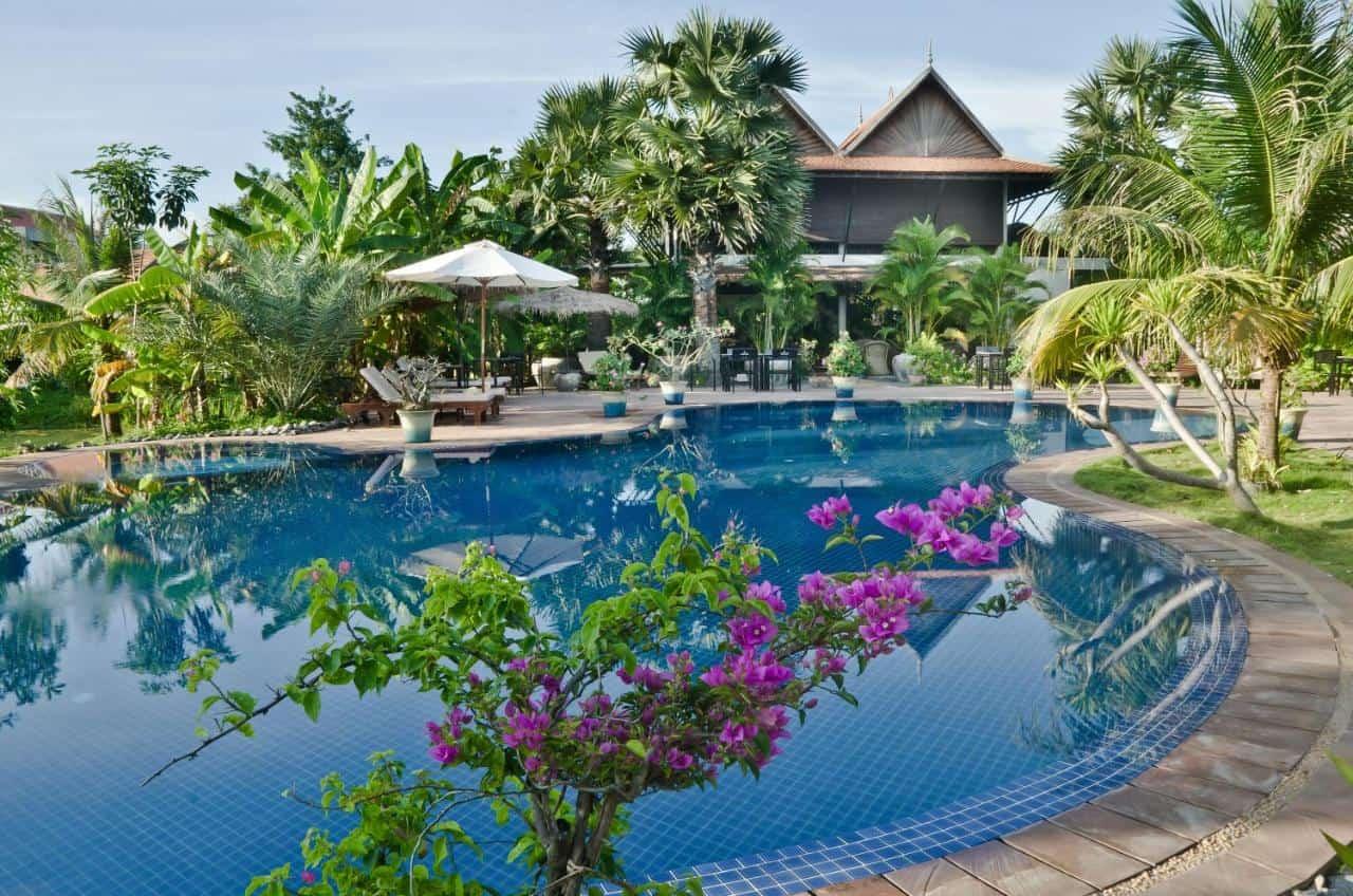 where to stay in cambodia battambang exterior
