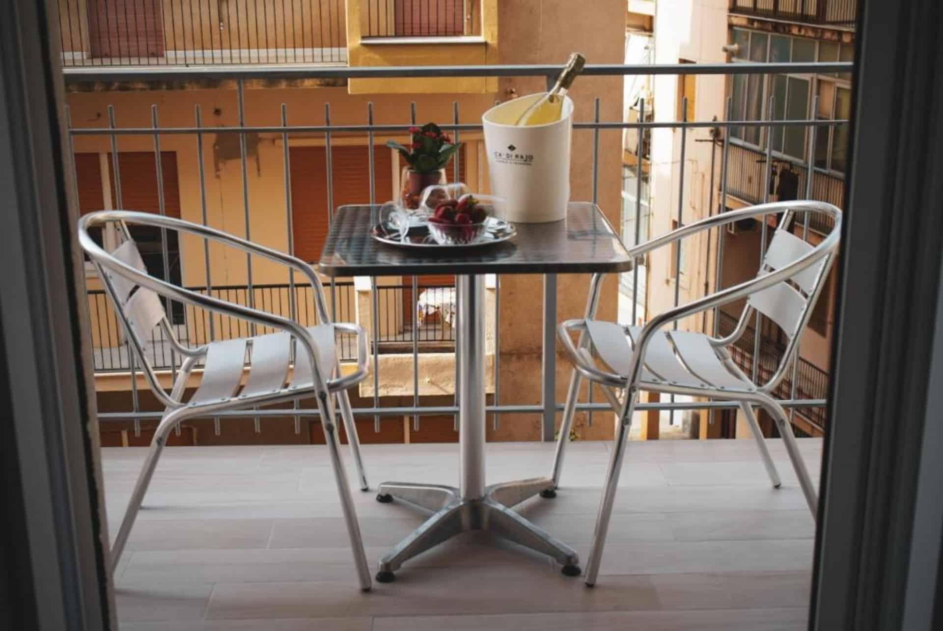 yeasy smart rooms cefalu