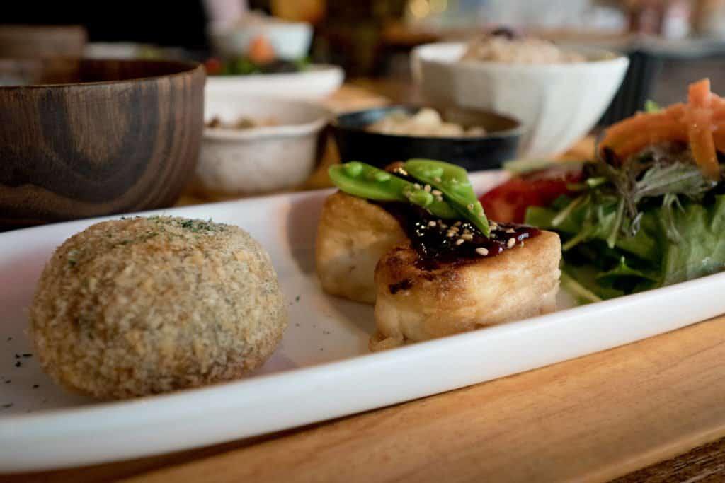 Vegan, vegan, travel, tips