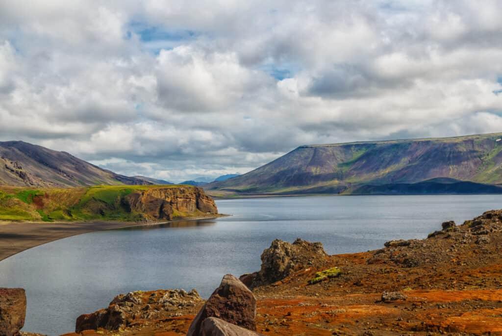 visit lake kleifarvatn