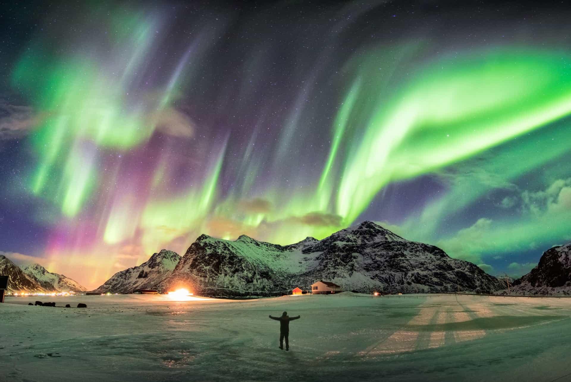 where to see the northern lights landscape
