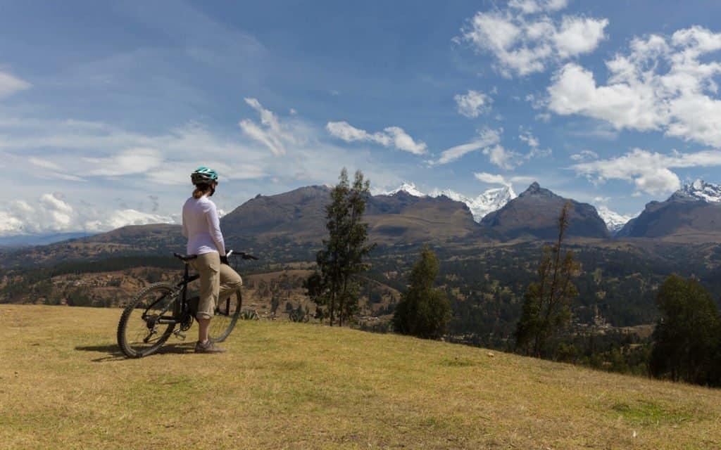 View of the White Mountain Range (Huaraz)