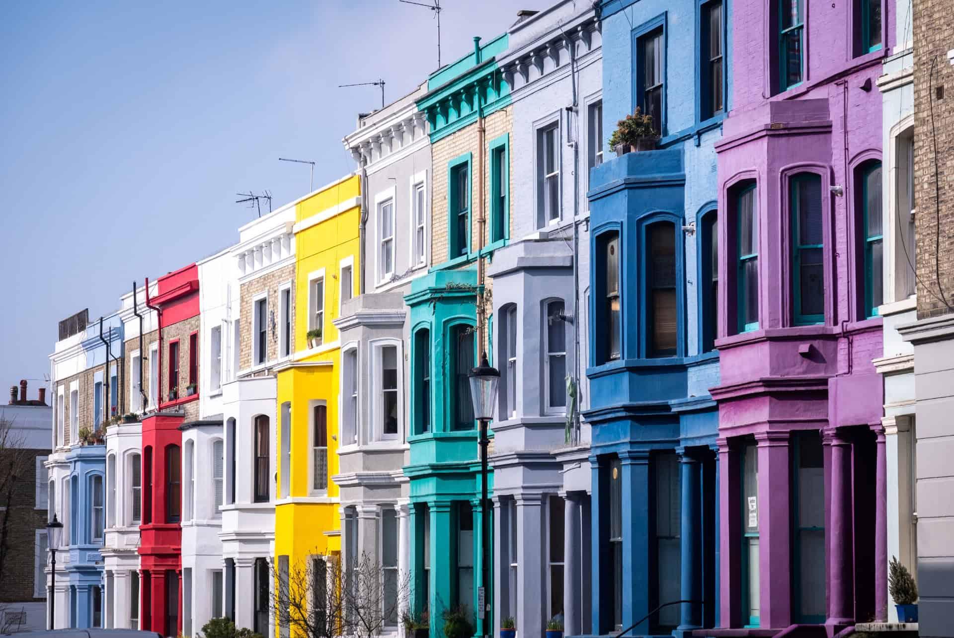 the colorful houses of notting hill in london