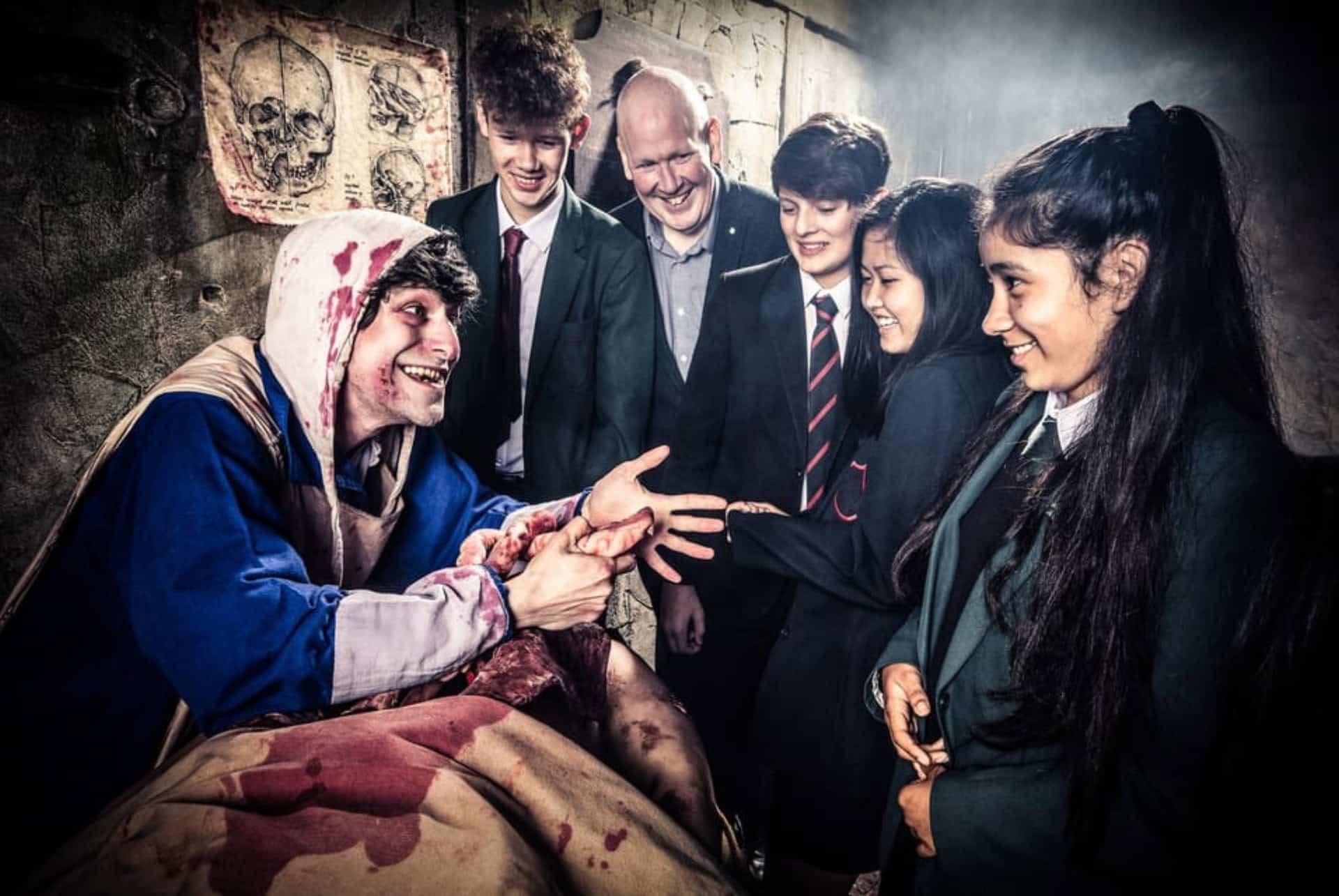what to do in london attraction london dungeon