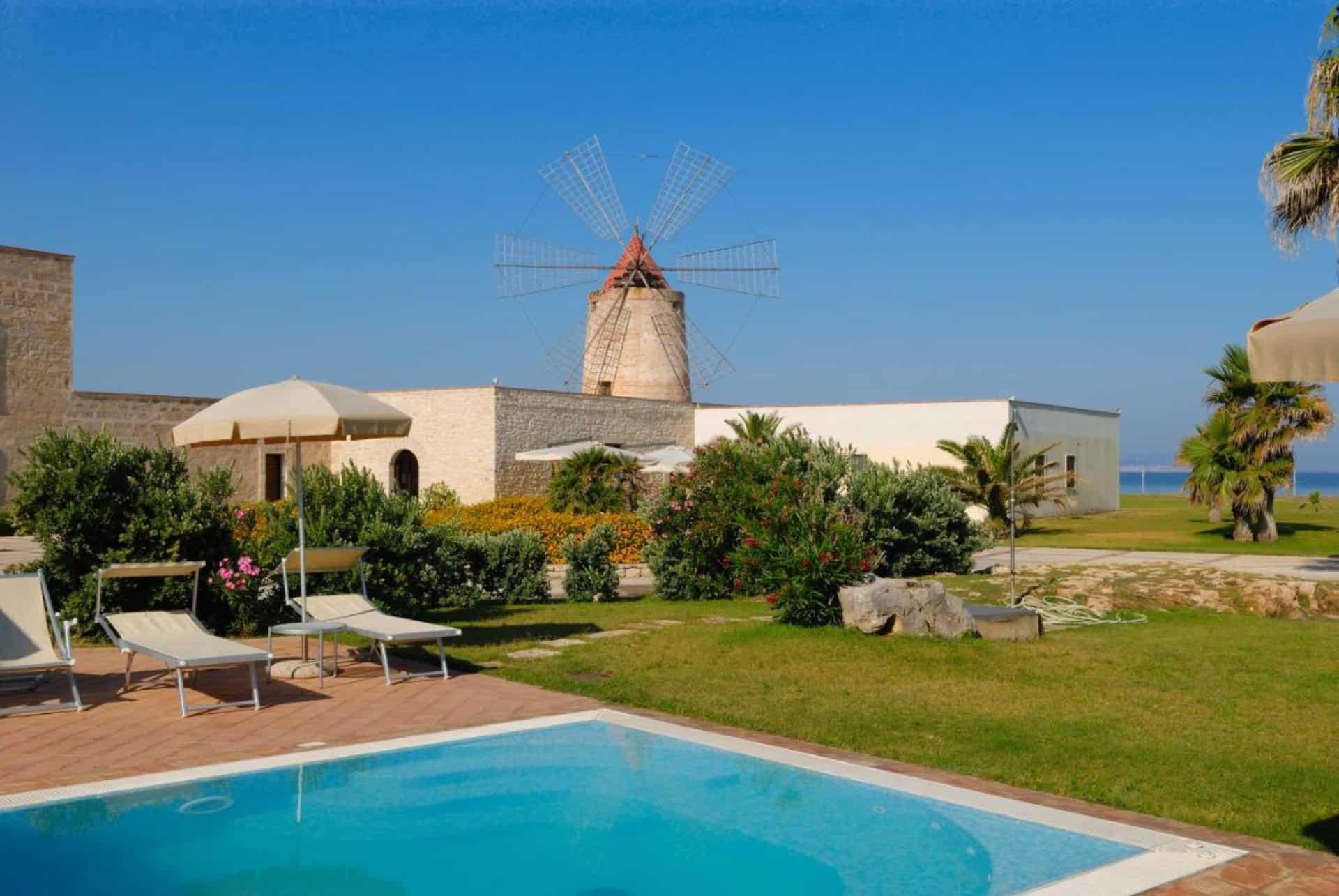 Hotel Resort I Mulini outdoor pool