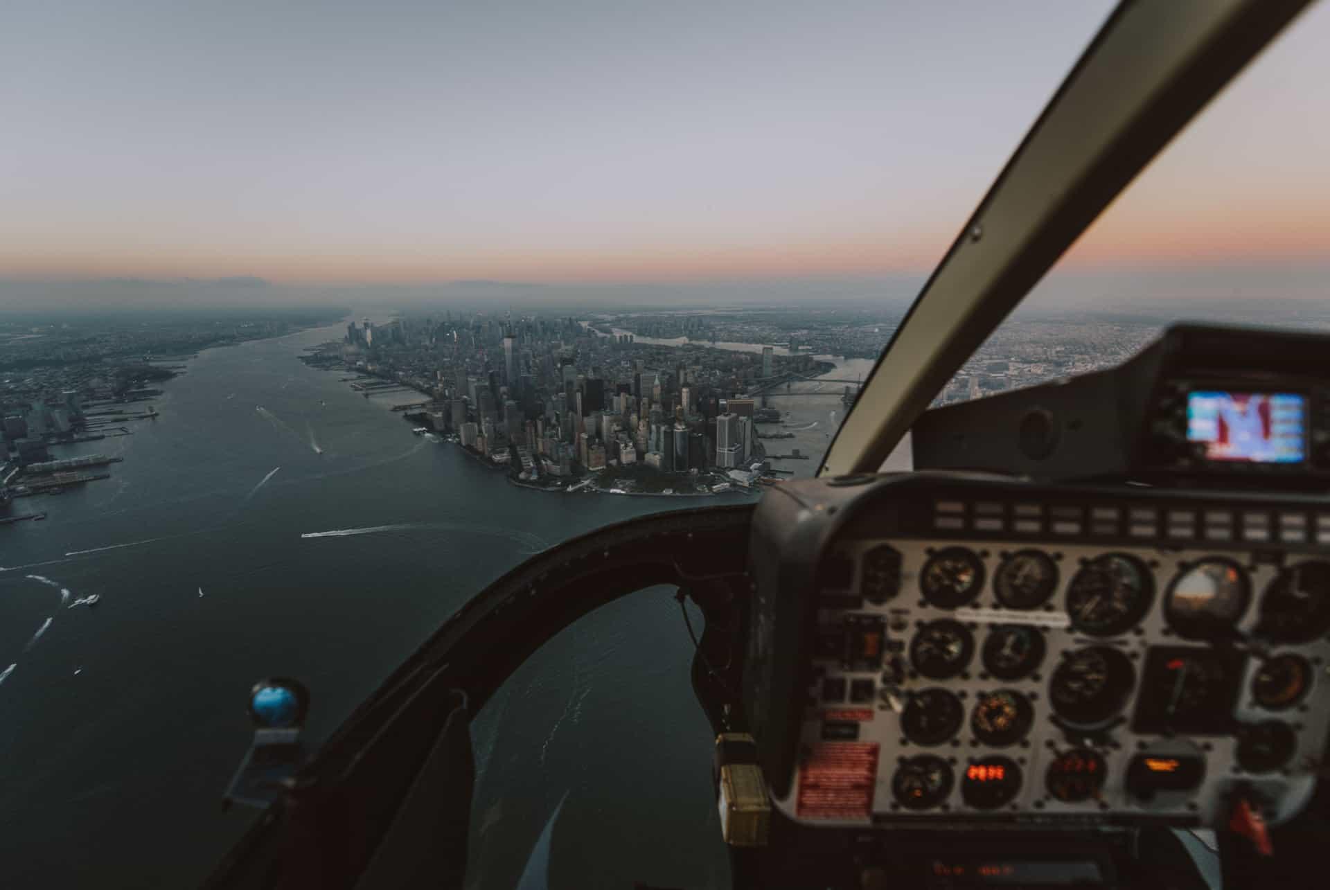 manhattan hudson helicopter flight new york