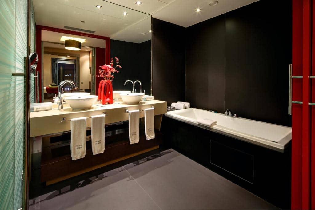 olivia plaza hotel barcelona