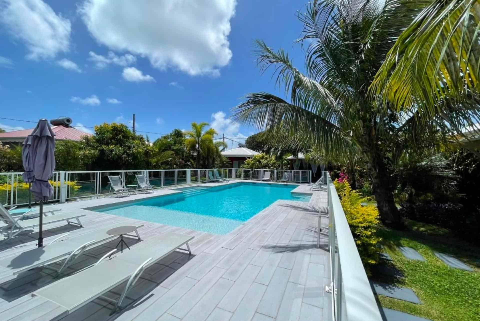 Le Cocotel pool