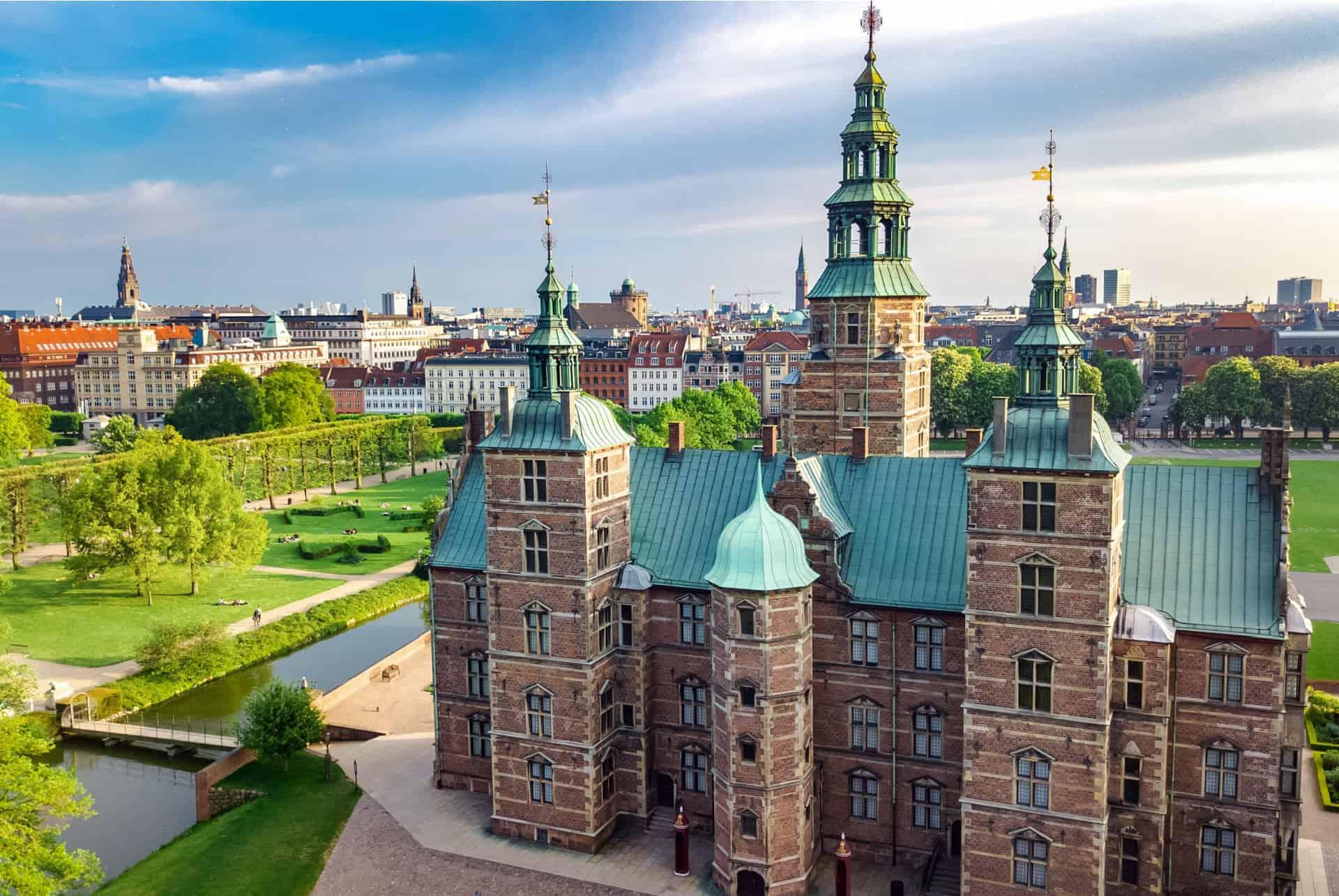 Rosenborg Castle neighborhood