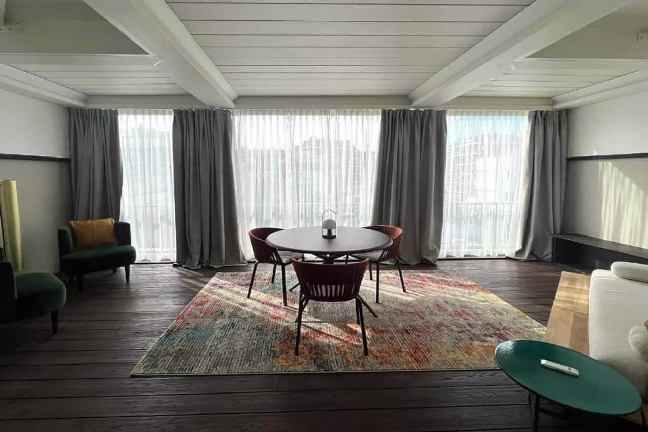where to stay in milan