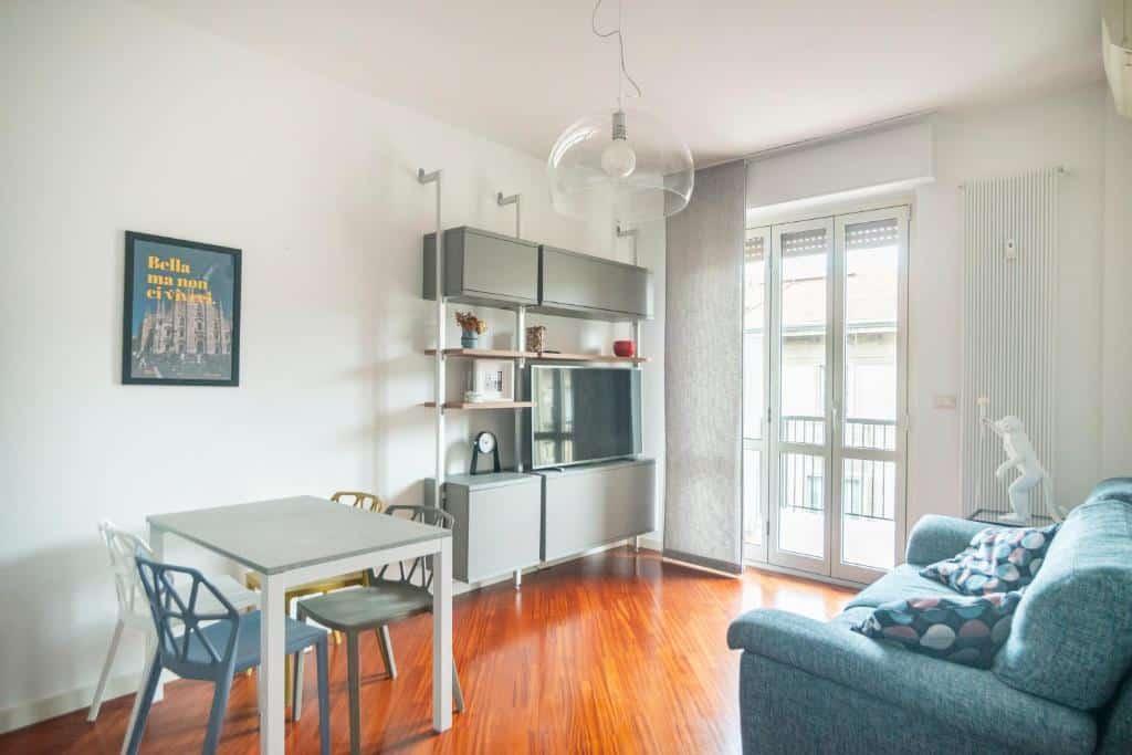 isola milano apartment