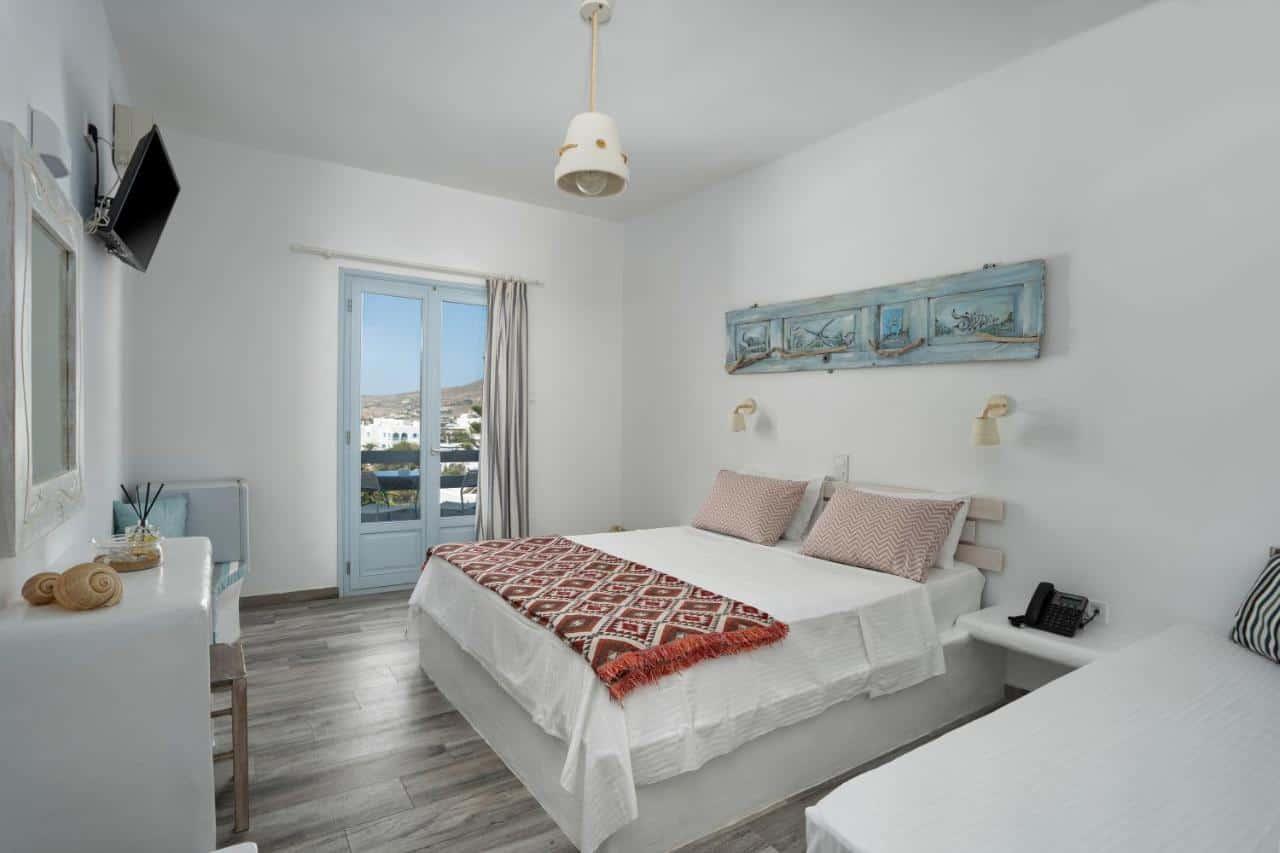 where to sleep in Naoussa