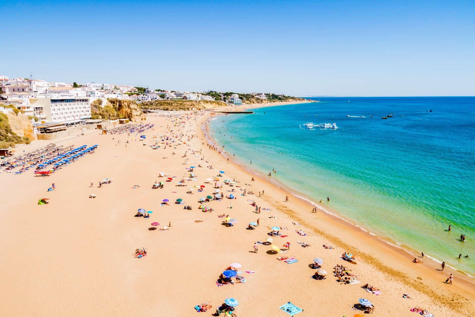 Where to Stay in Albufeira?