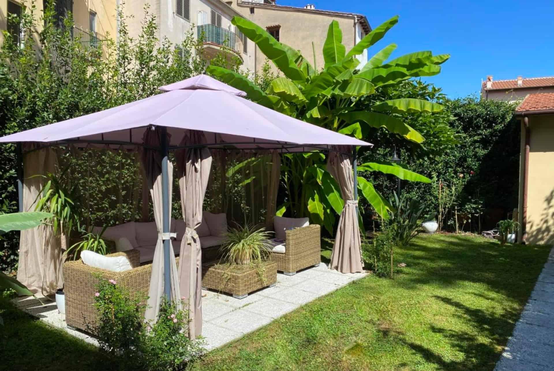 Where to Stay in Pisa?