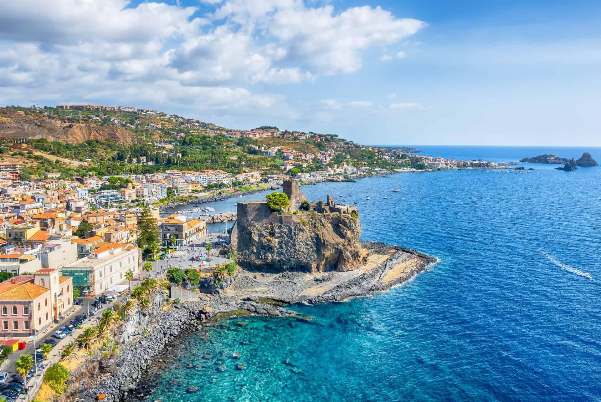 Where to Stay in Catania?