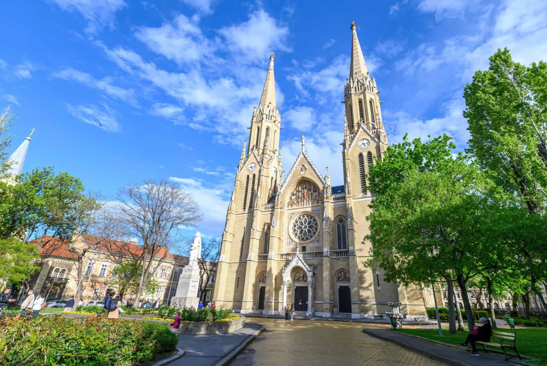 Where to Stay in Budapest?
